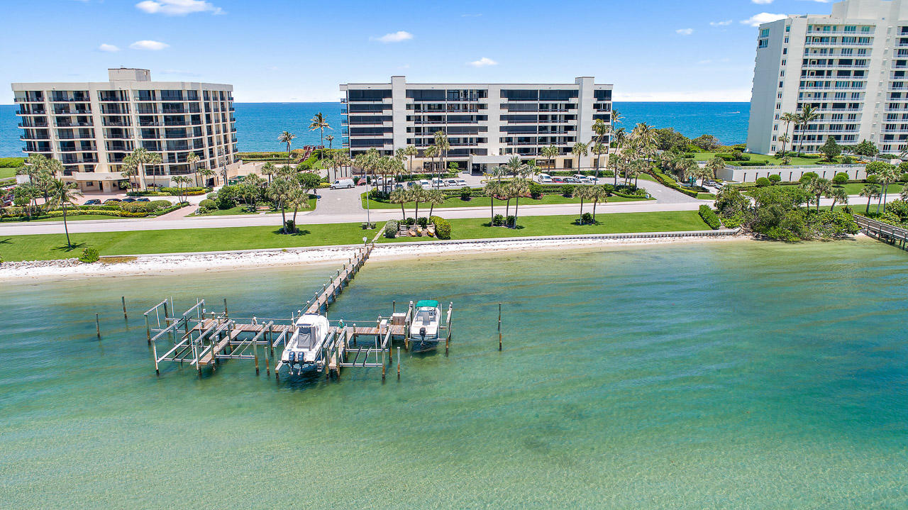 Water sports on Floridaâs coast